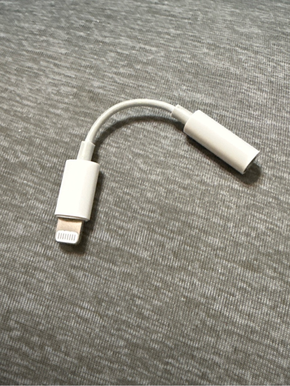 Apple White Lightning to 3.5mm Audio Adapter